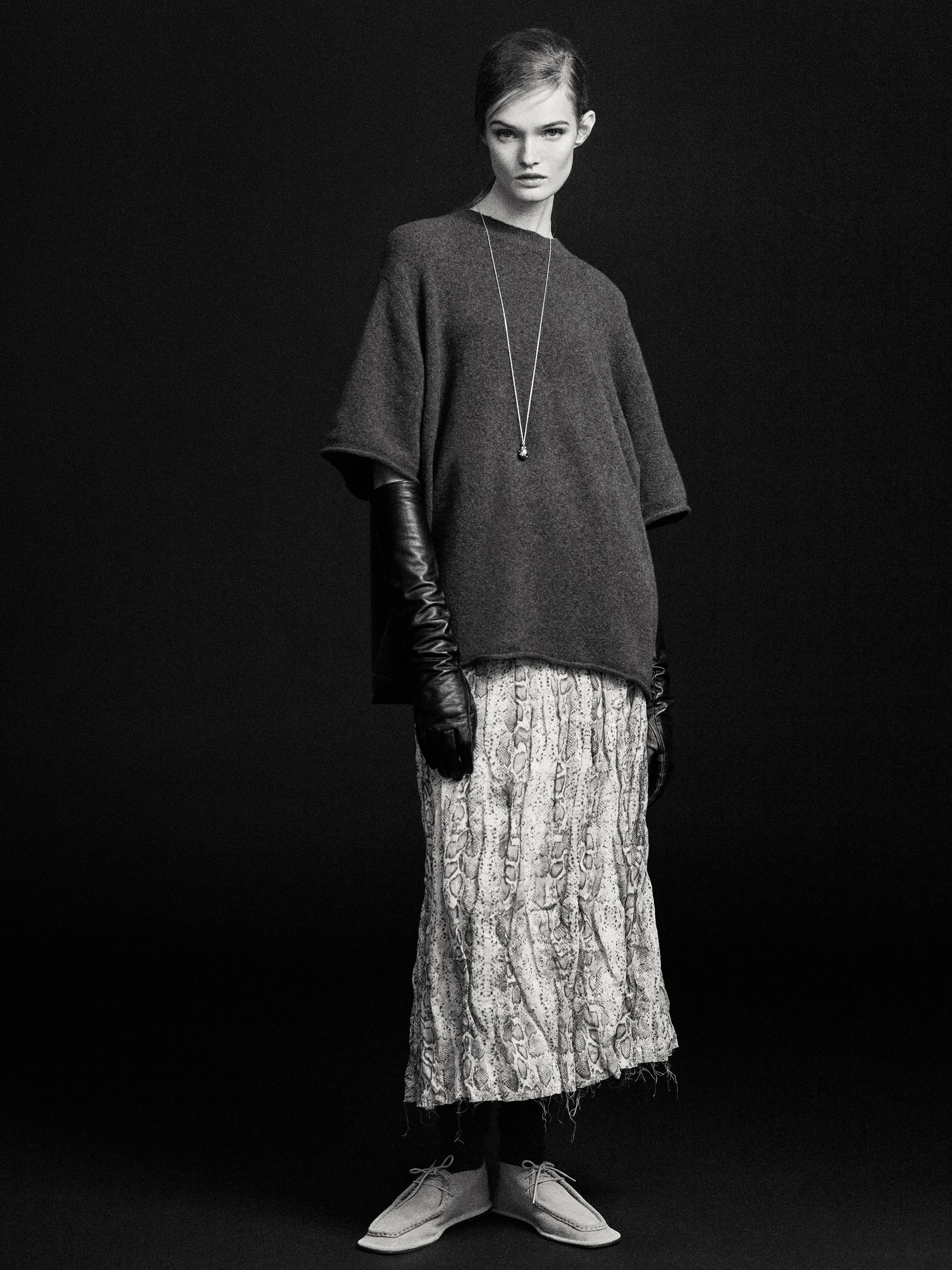 Snakeskin print wool blend midi skirt · Grey · Smart / Skirts | Massimo Dutti Product Image