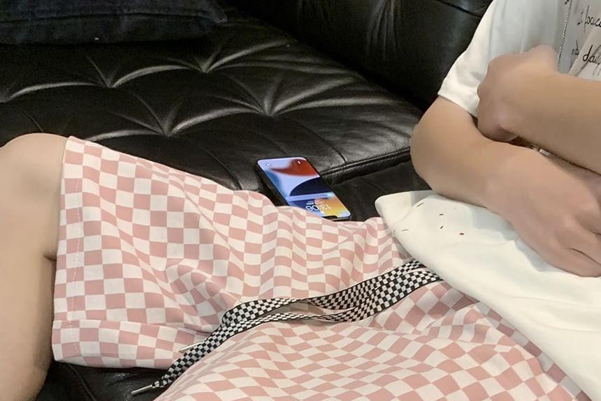 Drawstring Waist Checkerboard Print Wide Leg Shorts Product Image