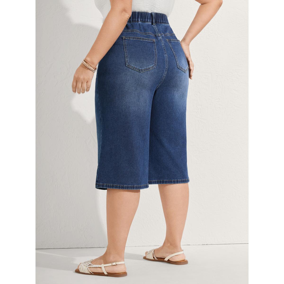Plus Size Floral Embroidered Elastic Waist Cropped Jeans Women Midblue Medium stretch Slanted pocket Jeans BloomChic 28/5X Product Image