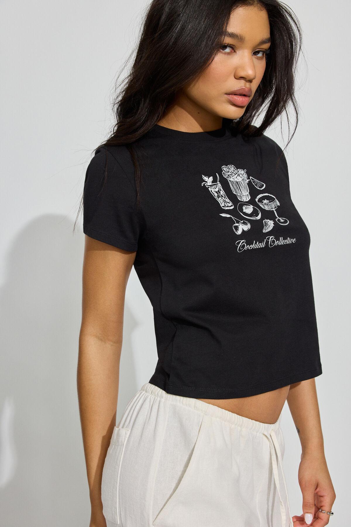 '90s Crewneck T-Shirt Product Image
