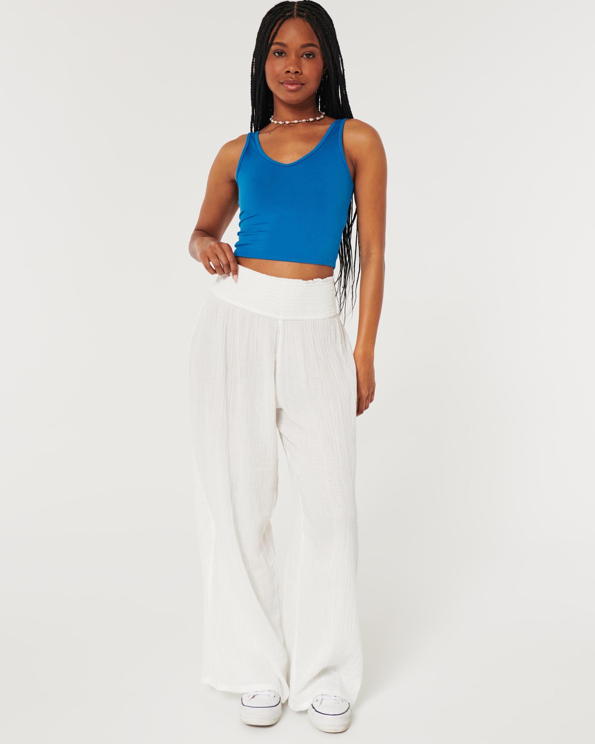 Soft Stretch Seamless Fabric Crop V-Neck Tank Product Image