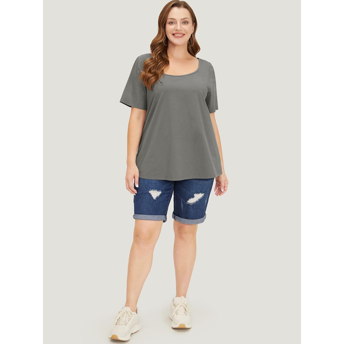 Plus Size UltraCool Plain Short Sleeve Scoop Neck T-shirt DimGray Women Basics Plain Scoop Neck Dailywear T-shirts BloomChic 22-24/3X Product Image