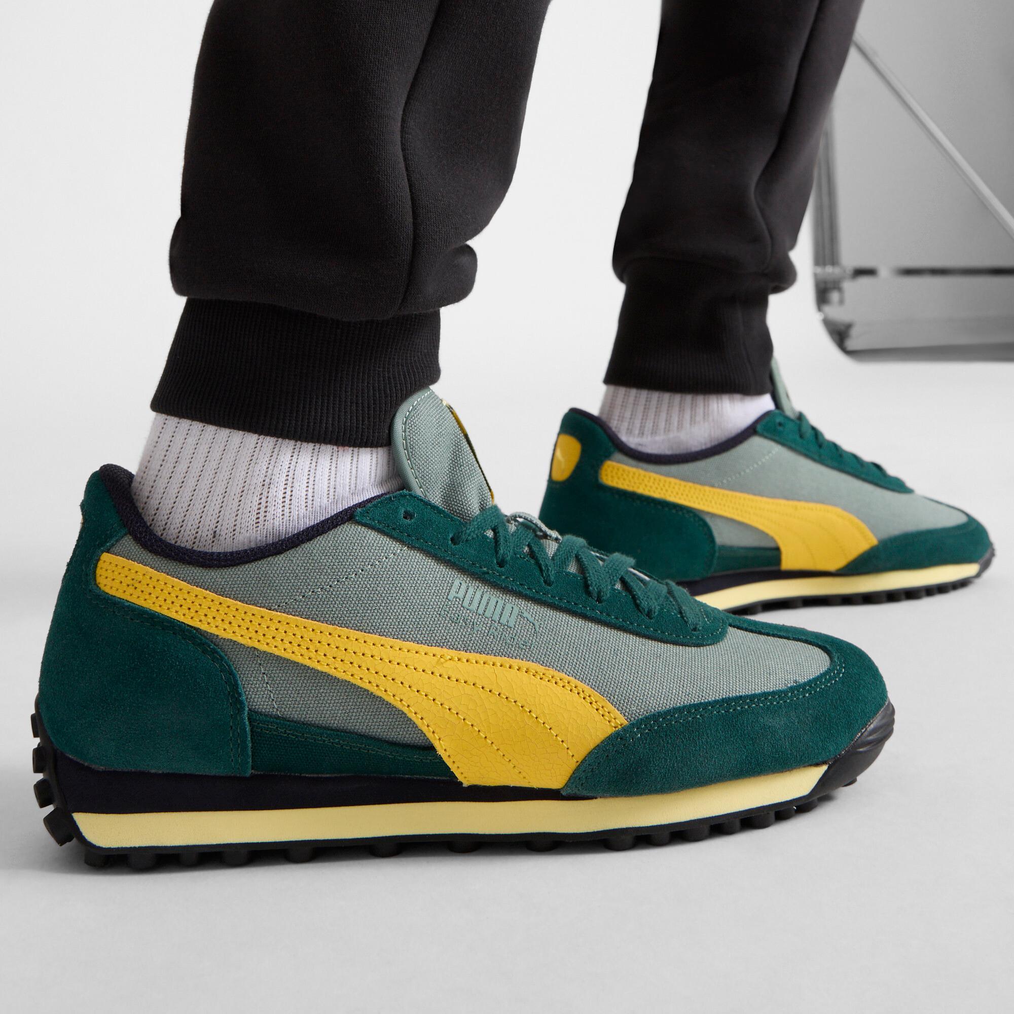 PUMA Easy Rider Weathered Men's Sneakers Product Image