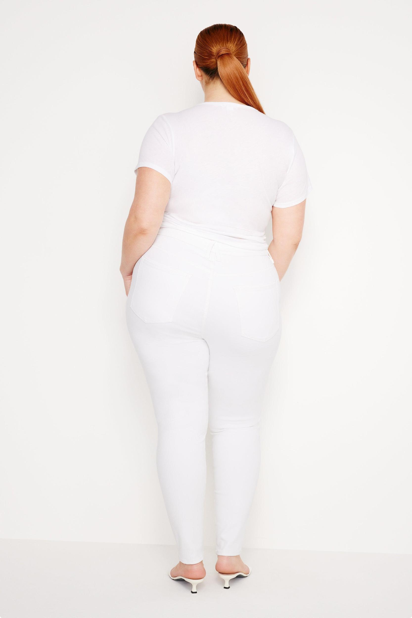 POWER STRETCH PULL-ON SKINNY JEANS | WHITE001 Product Image