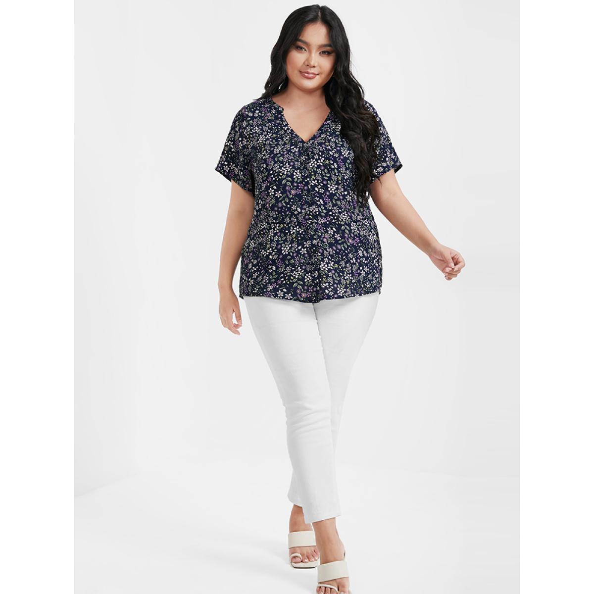 Plus Size DarkBlue Ditsy Floral V Neck Button Blouse Women Casual Short sleeve V-neck Dailywear Blouses BloomChic 30/6X Product Image