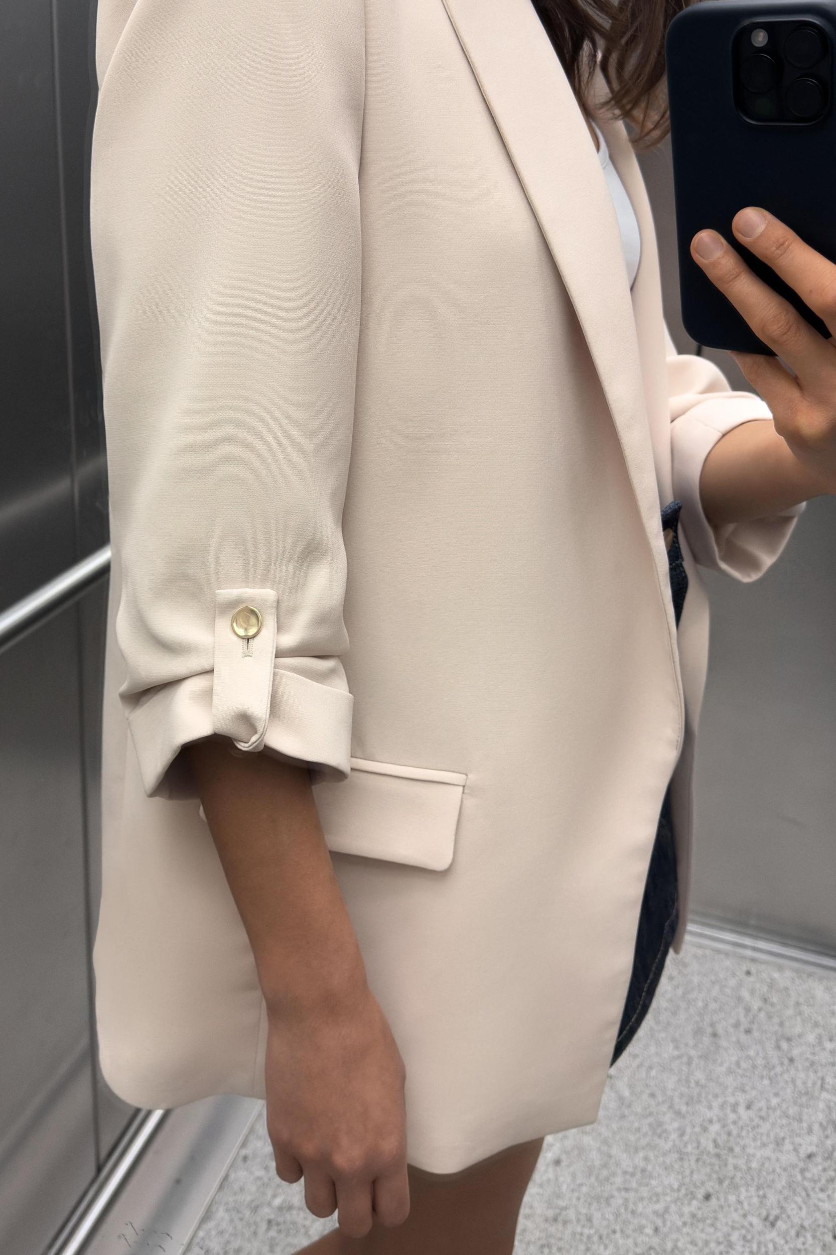 BLAZER WITH ROLLED-UP SLEEVES Product Image