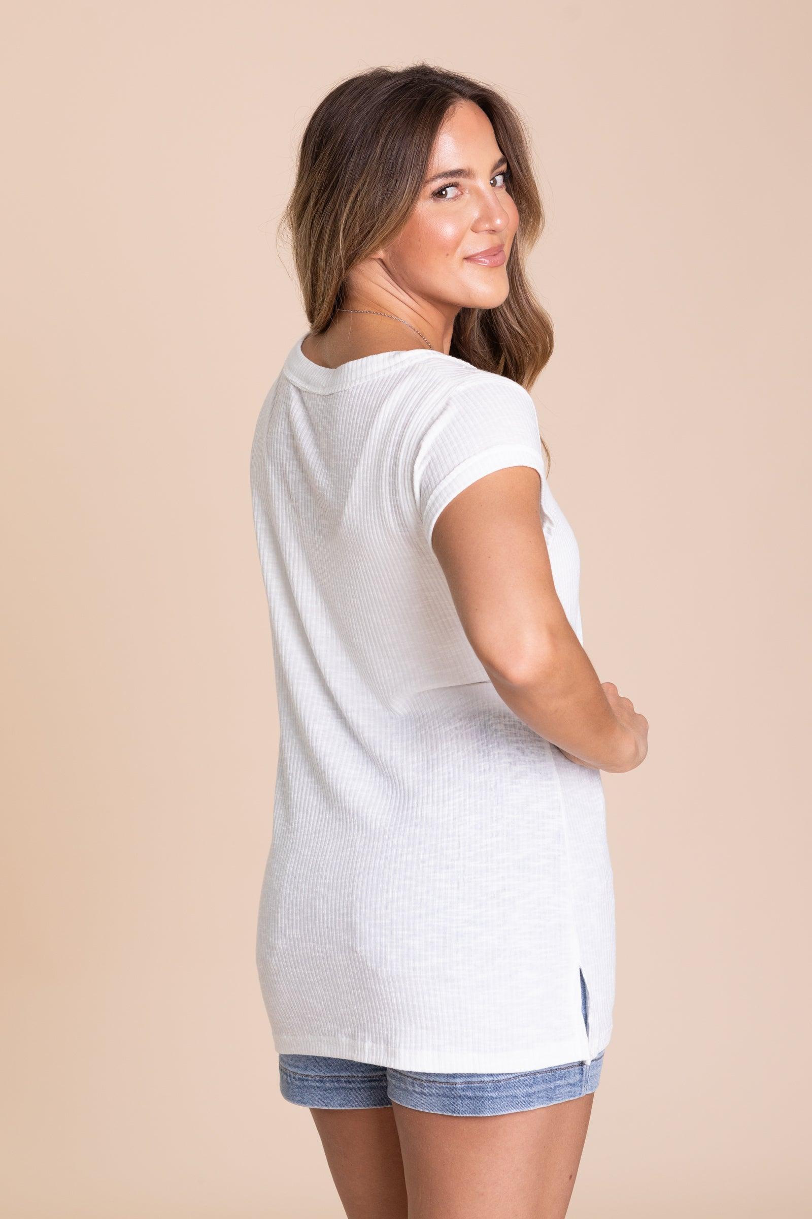 V-Neck Short Sleeve Solid Basic Knit Tops Product Image
