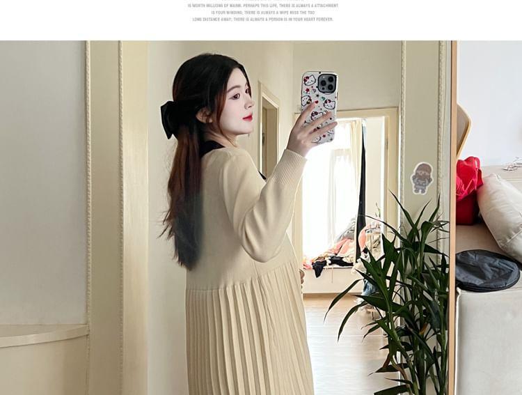 Maternity Long-Sleeve Collar Plain Pleated Hem Knit Midi A-Line Dress Product Image