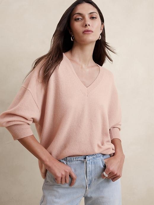 Oversized Lightweight Cashmere V-Neck Sweater Product Image