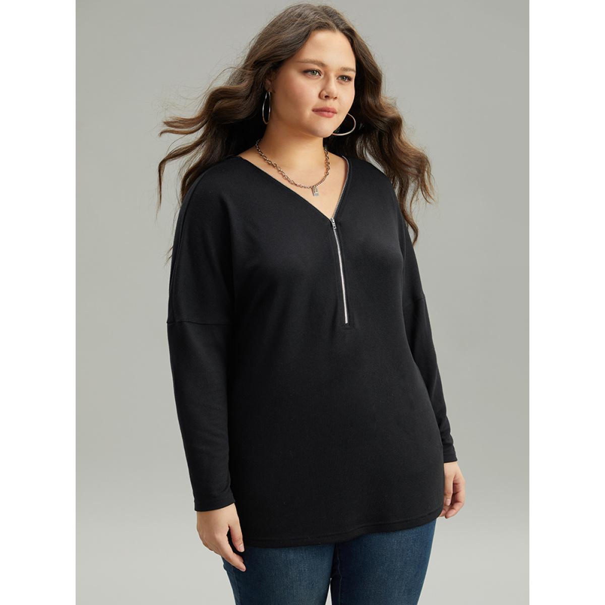 Plus Size Solid Zipper Detail Patchwork T-shirt Black Women Casual Plain Plain V-neck Dailywear T-shirts BloomChic 10/M Product Image