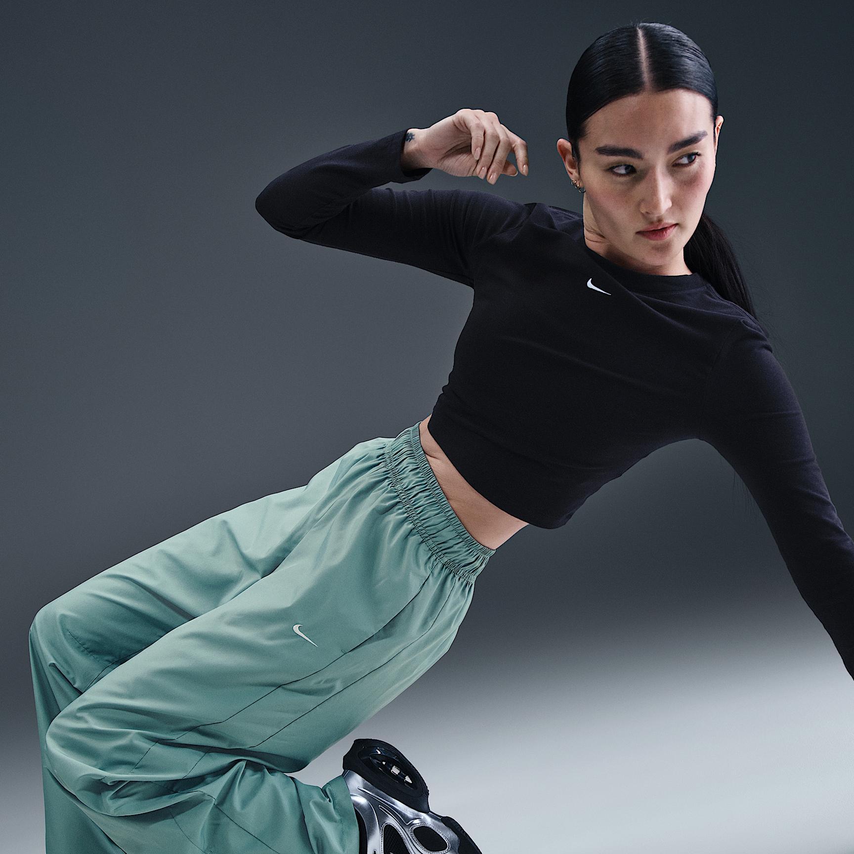Nike Sportswear Classic Women's Mid-Rise Open-Hem Pants Product Image