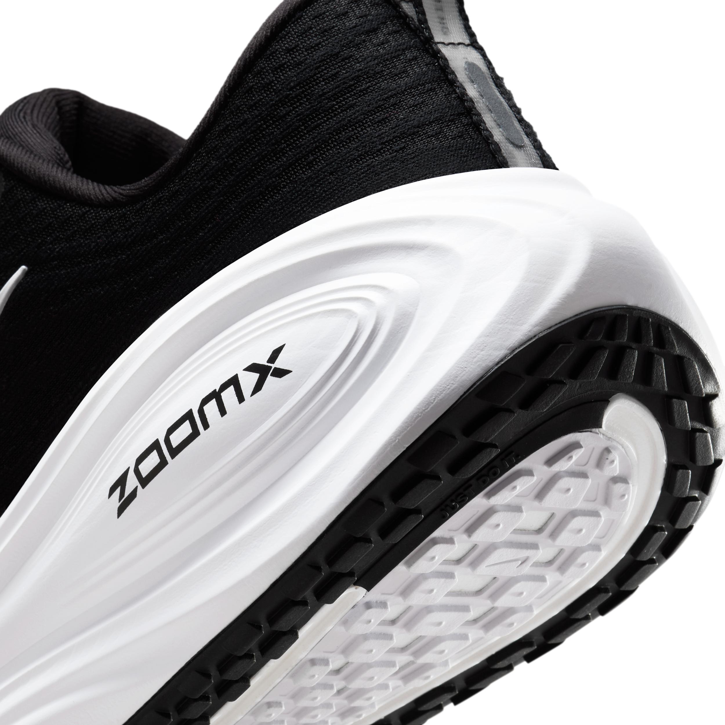 Nike Women's Vomero Plus Road Running Shoes (Extra Wide) Product Image