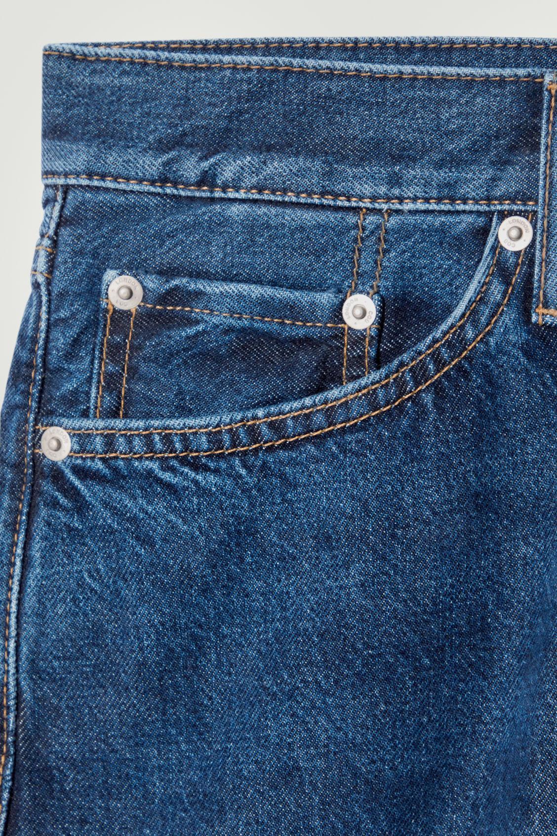 CASK BARREL-LEG JEANS Product Image