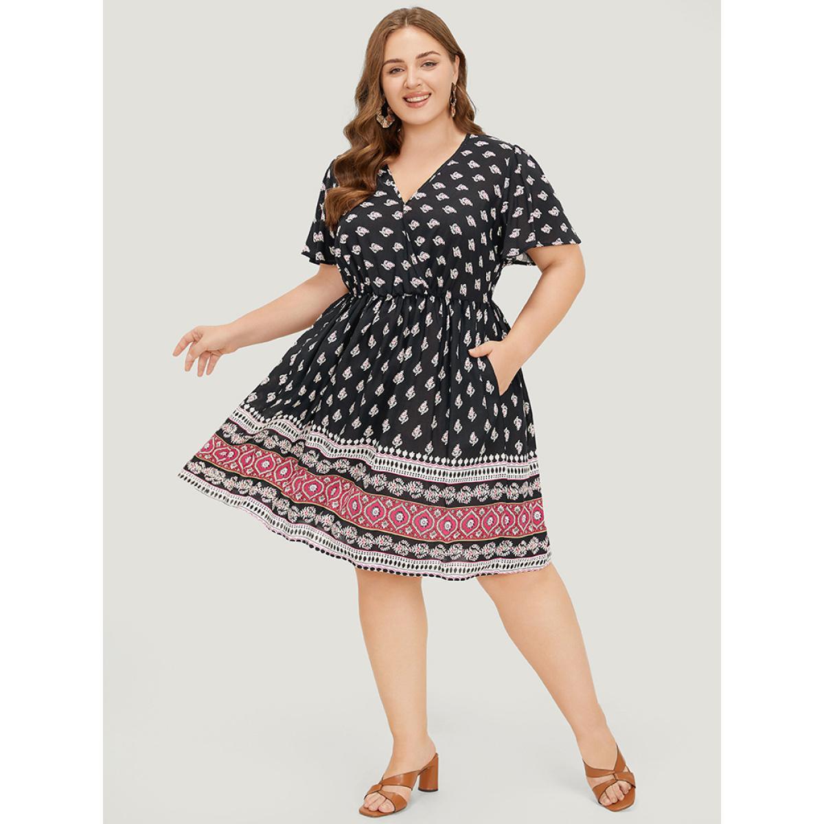 Plus Size Bandana Print Flutter Sleeve Pocket Wrap Dress BlackFlower Women Vacation Wrap V-neck Short sleeve Curvy Knee Dress BloomChic 30/6X Product Image