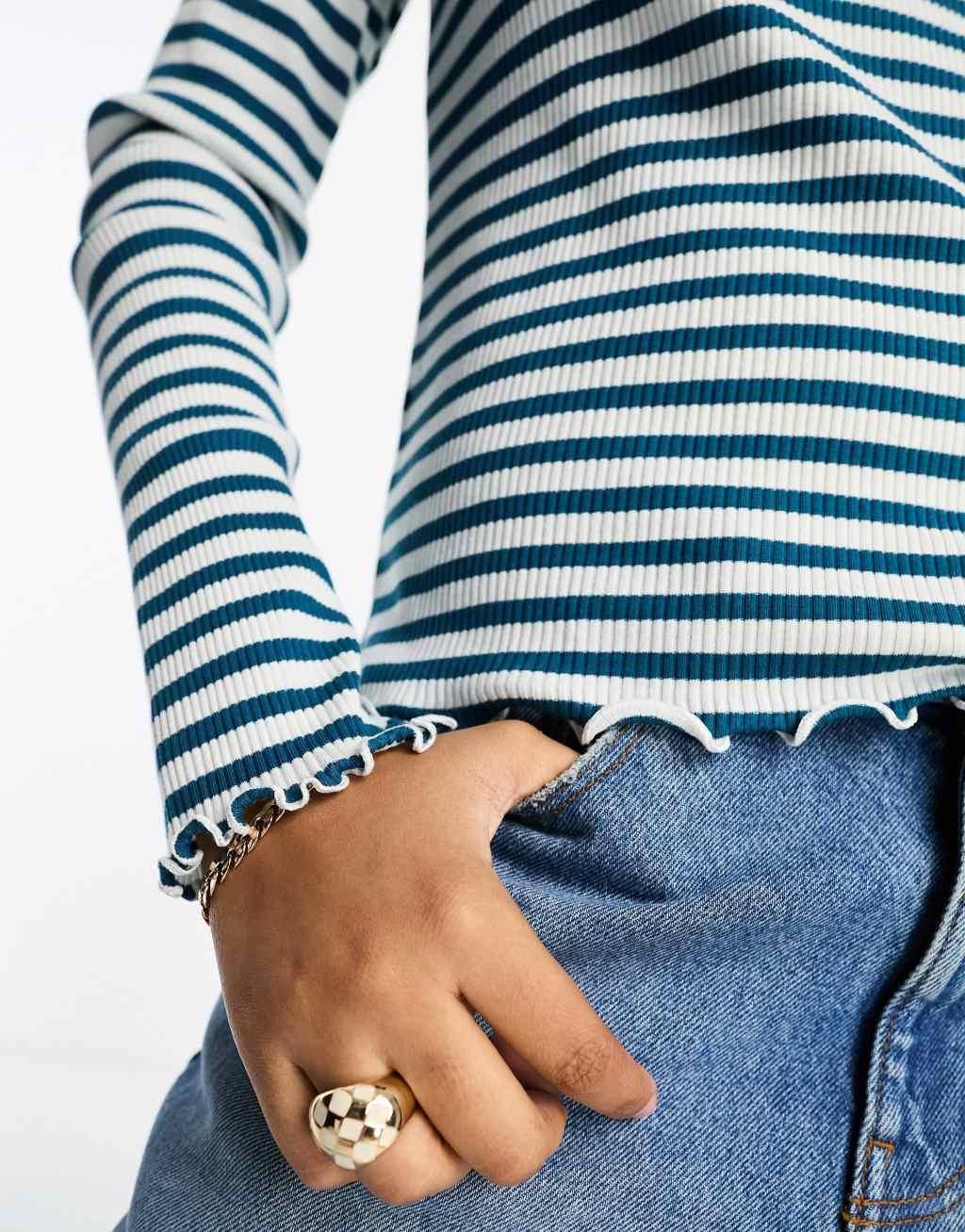 Vila lettuce edge long sleeved ribbed top Product Image