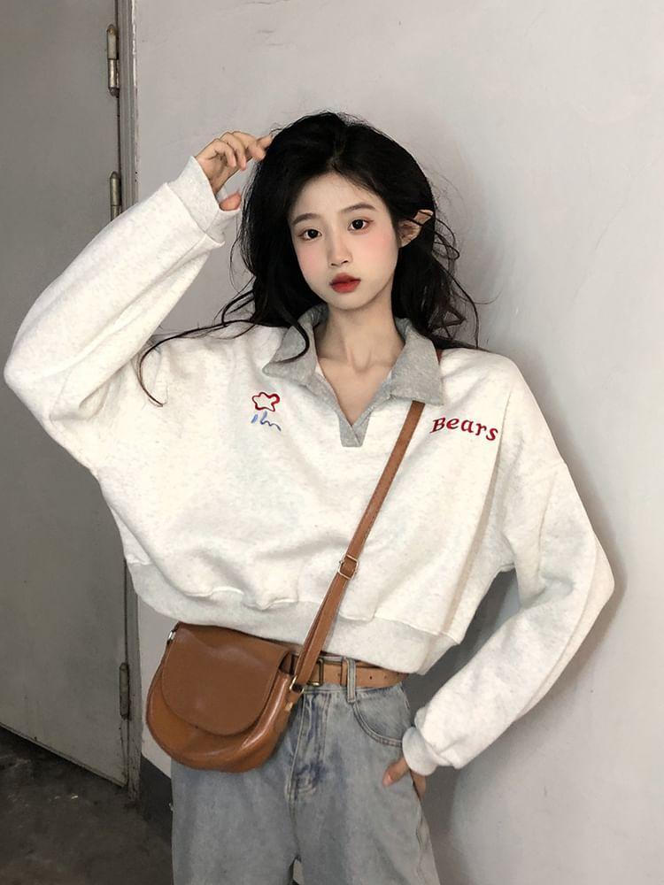 Contrast Collar Lettering Embroidered Crop Sweatshirt Product Image