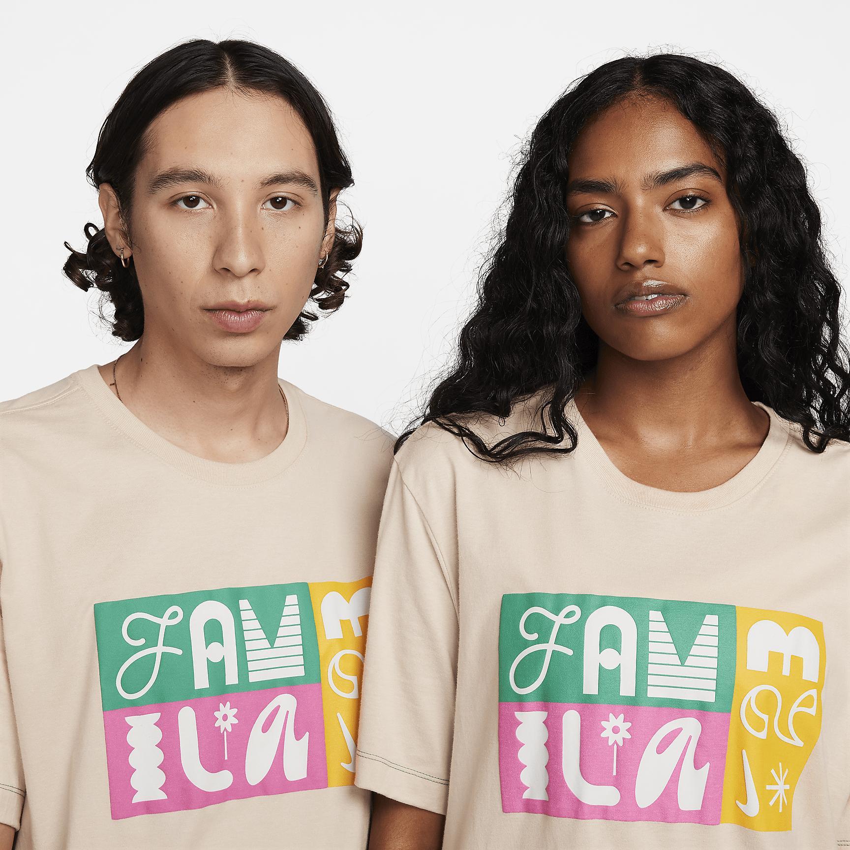 Nike Sportswear Familia Men's T-Shirt Product Image