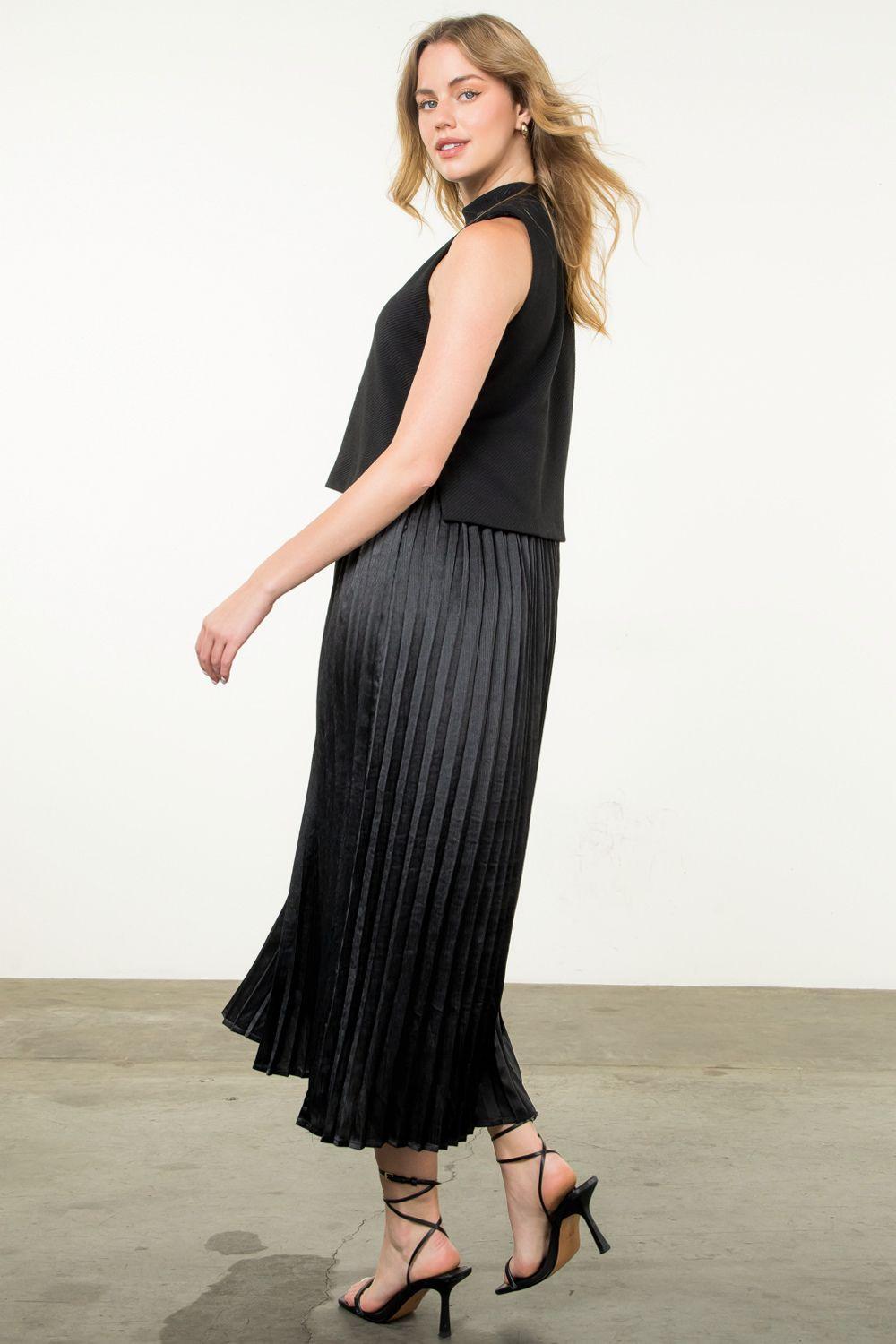 Pleated skirt dress Product Image