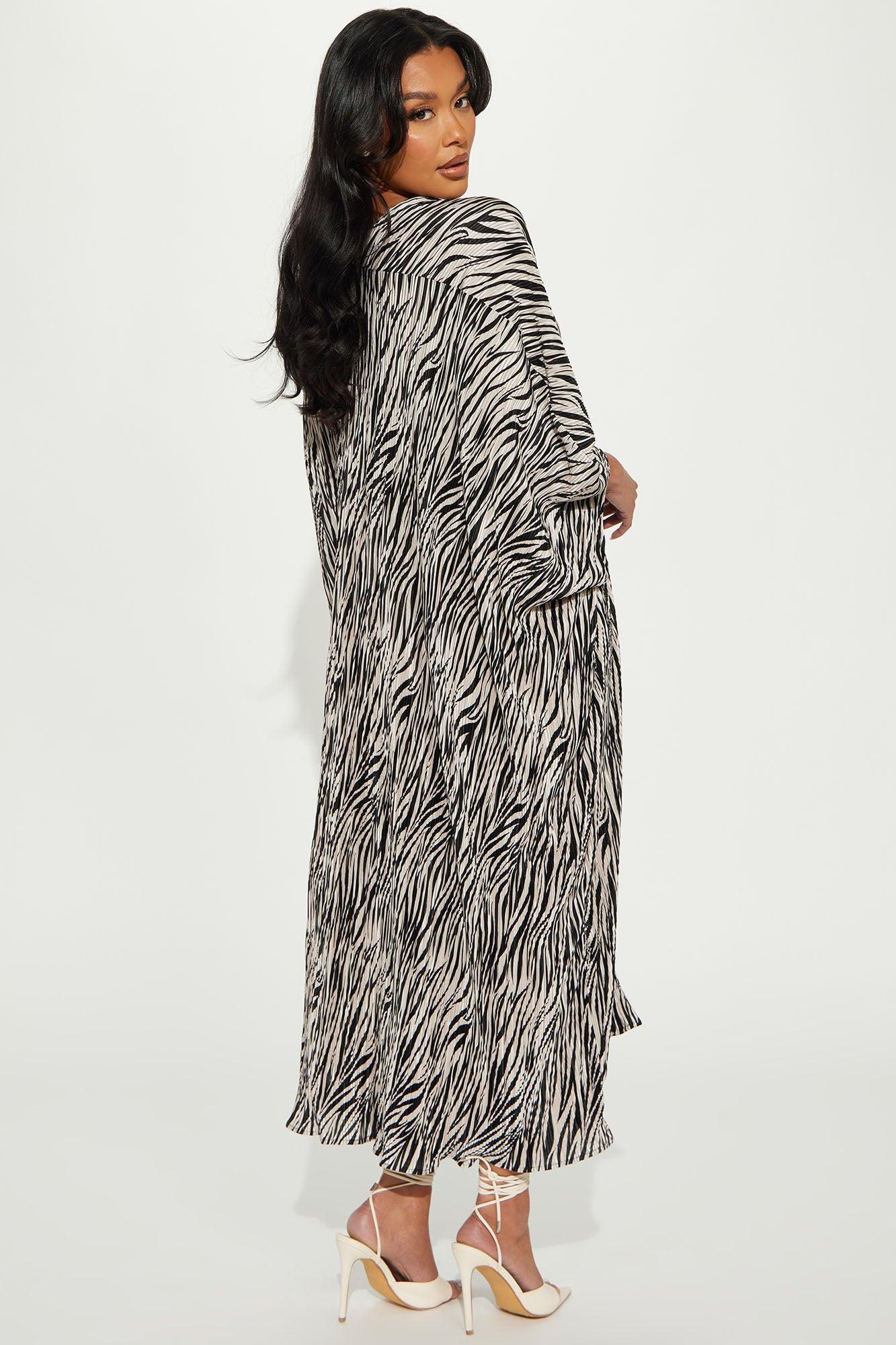 Oasis Plisse Maxi Dress - Black/combo Product Image