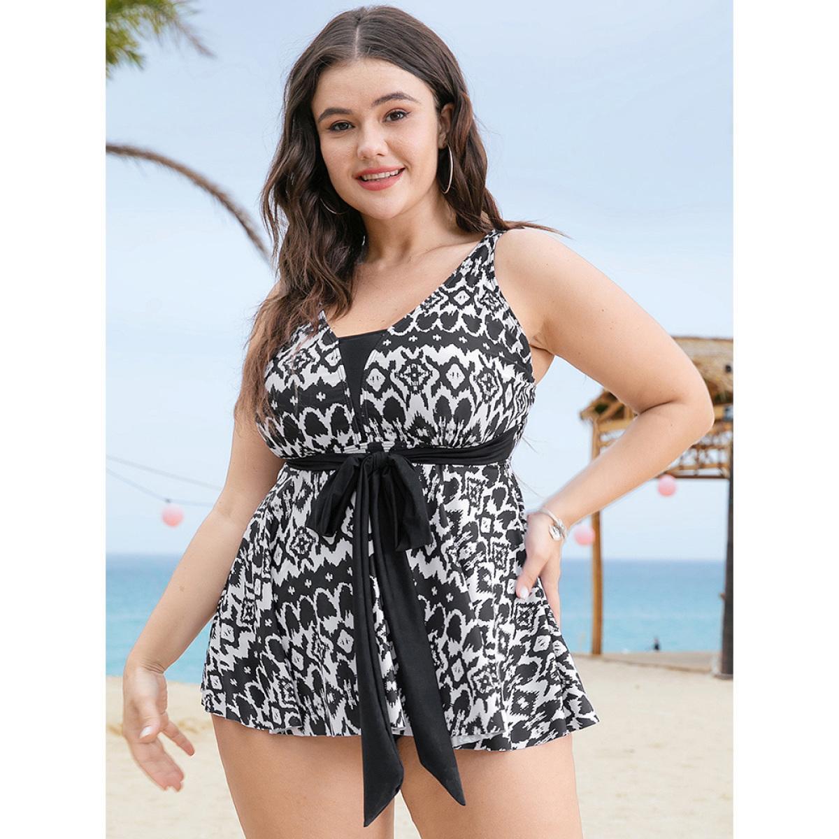 Plus Size Geometric Patchwork Knotted A Line Tankini Top Women's Swimwear Black Vacation Adjustable Straps High stretch Bodycon V-neck Curve Swim Tops BloomChic 30/6X Product Image
