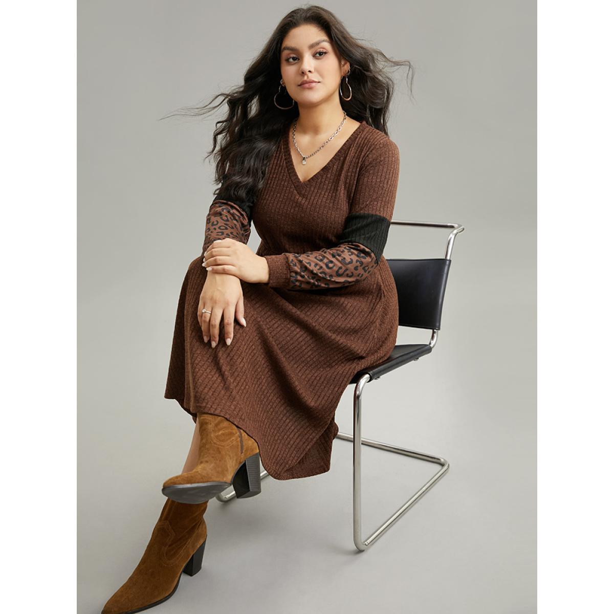 Plus Size Rib Knit Leopard Print Patchwork Dress Chocolate Women Casual Rib Knit V-neck Long Sleeve Curvy Midi Dress BloomChic 30/6X Product Image