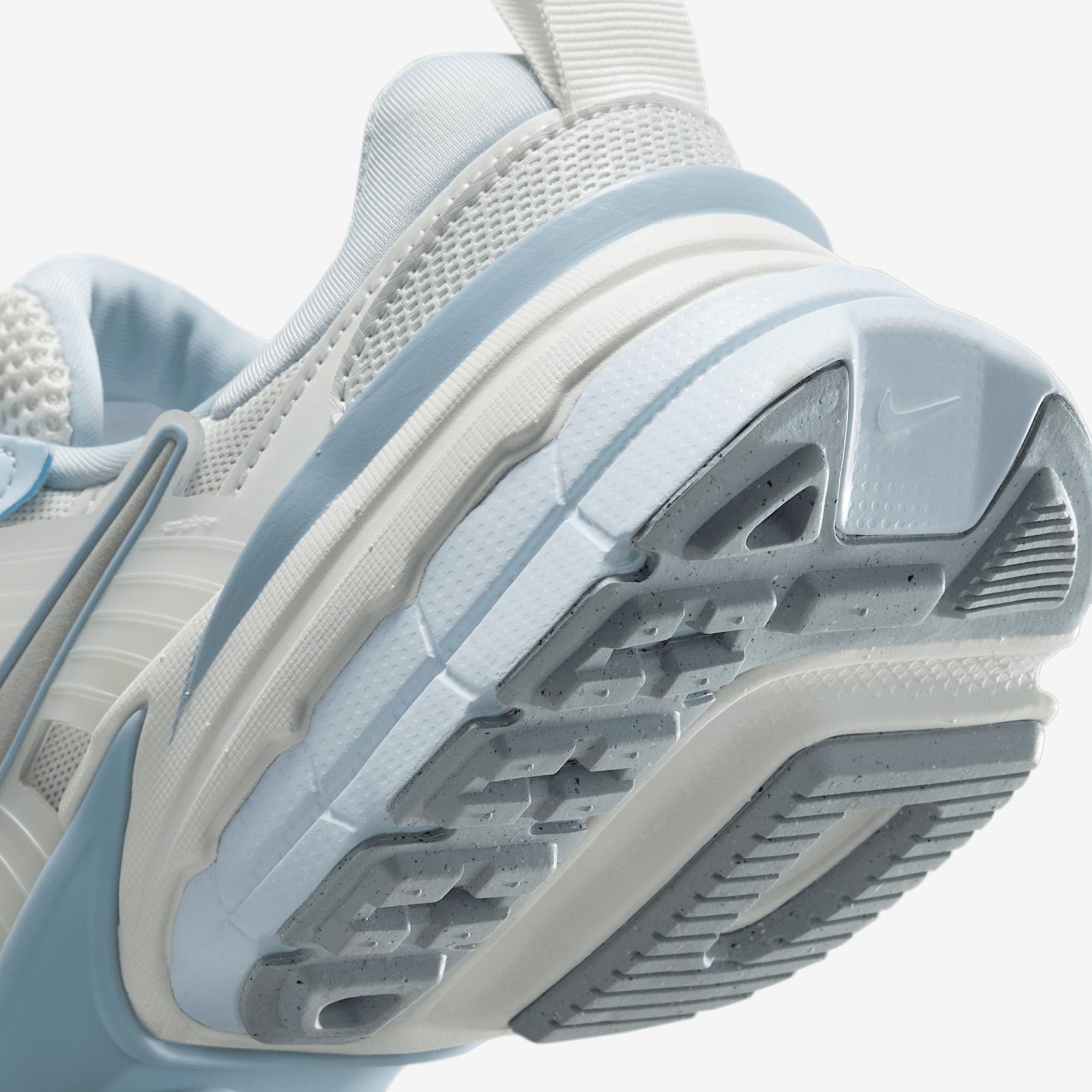 Nike Women's V2K Run Shoes Product Image