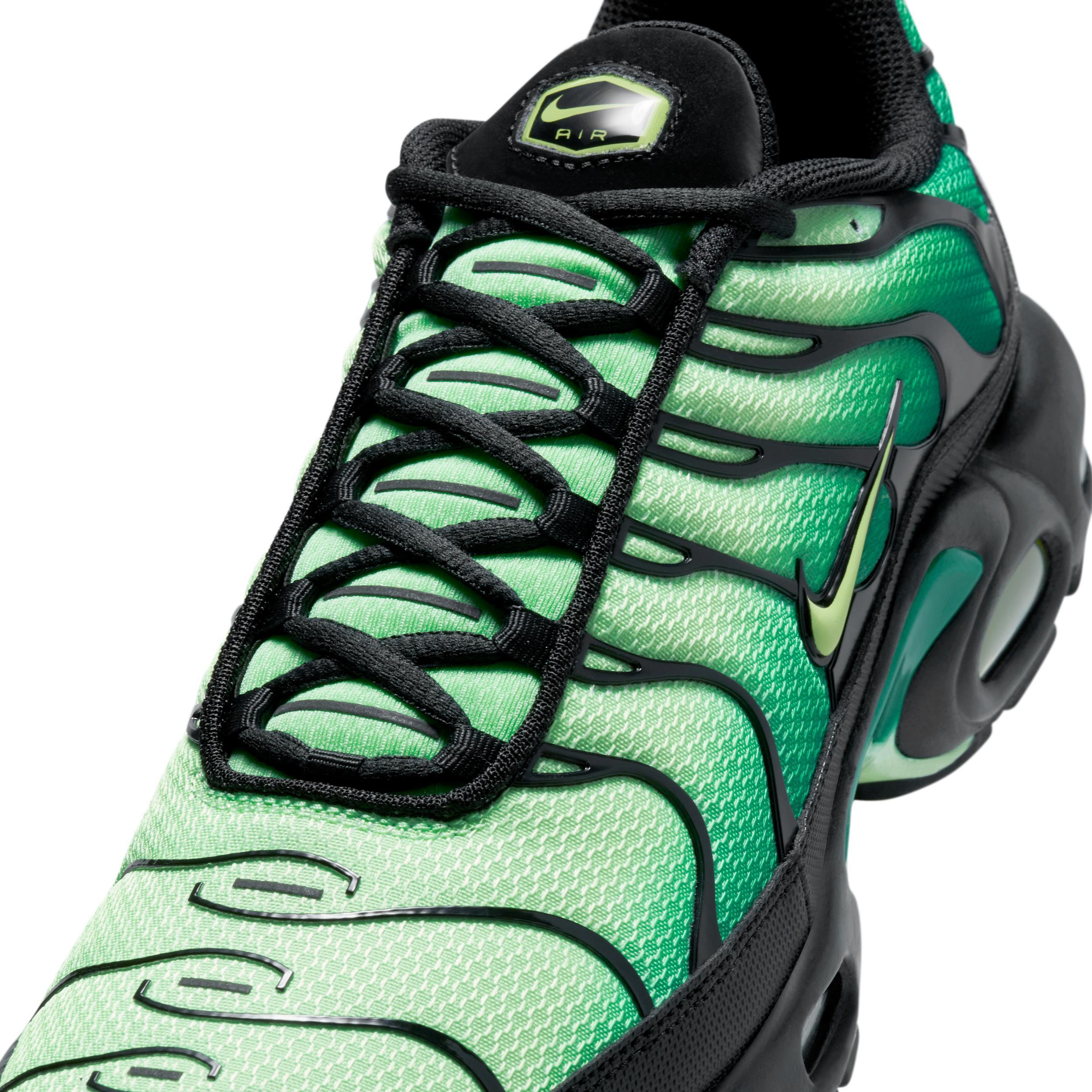 Nike Air Max Plus Men's Shoes Product Image