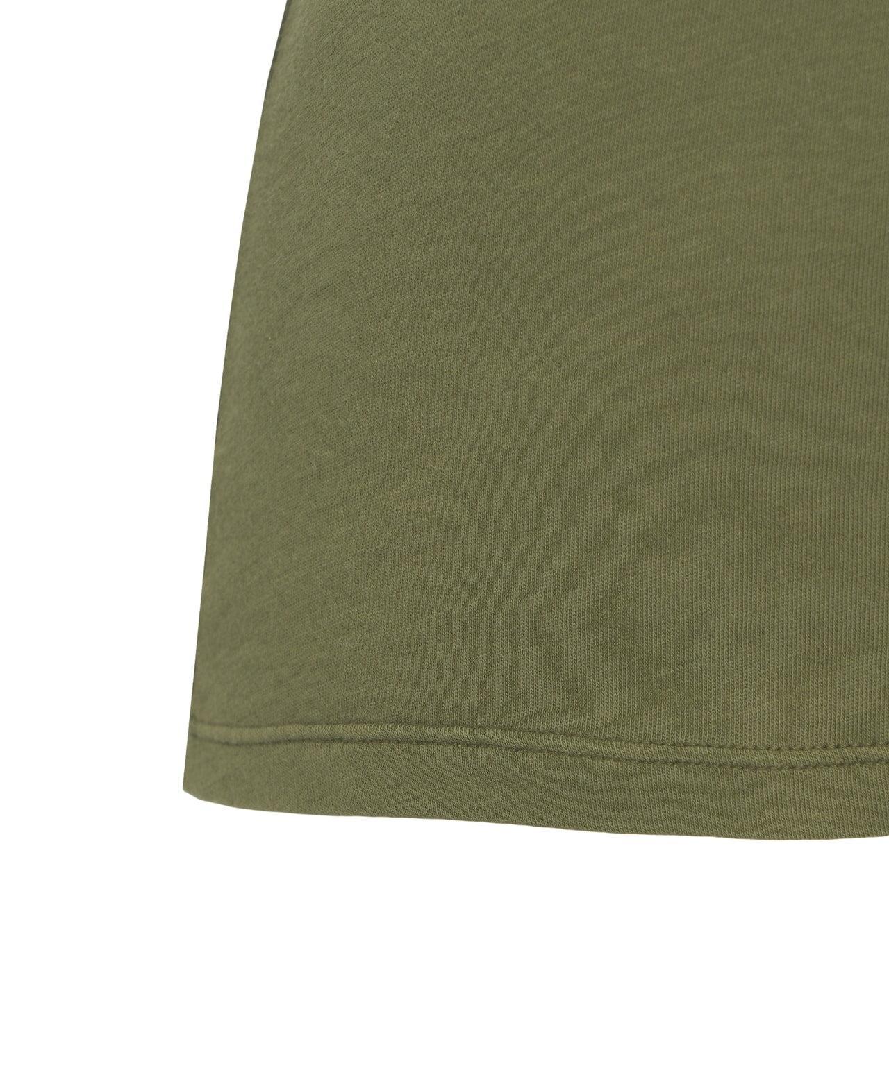 V-neck t-shirt Product Image