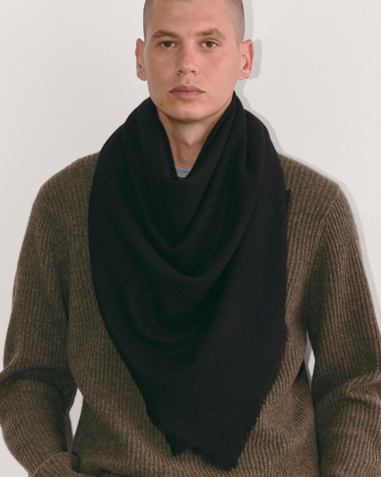 The Cashmere Feather Scarf Product Image