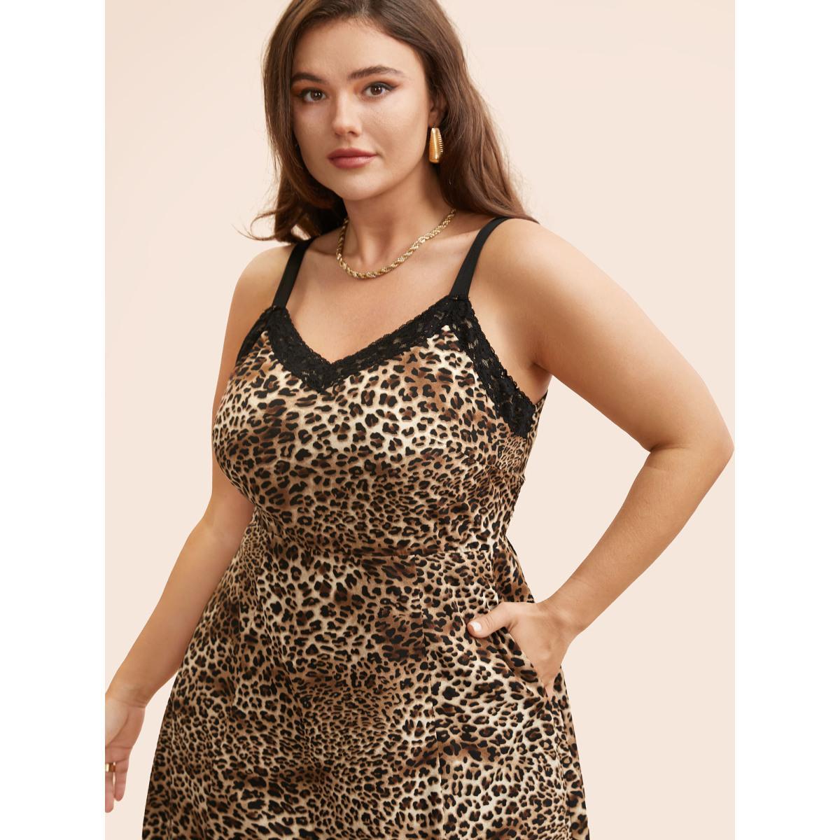 Plus Size Leopard Print Lace Patchwork Slit Hem Dress Multicolor Women Elegant Woven ribbon&lace trim V-neck Sleeveless Curvy BloomChic 22-24/3X Product Image