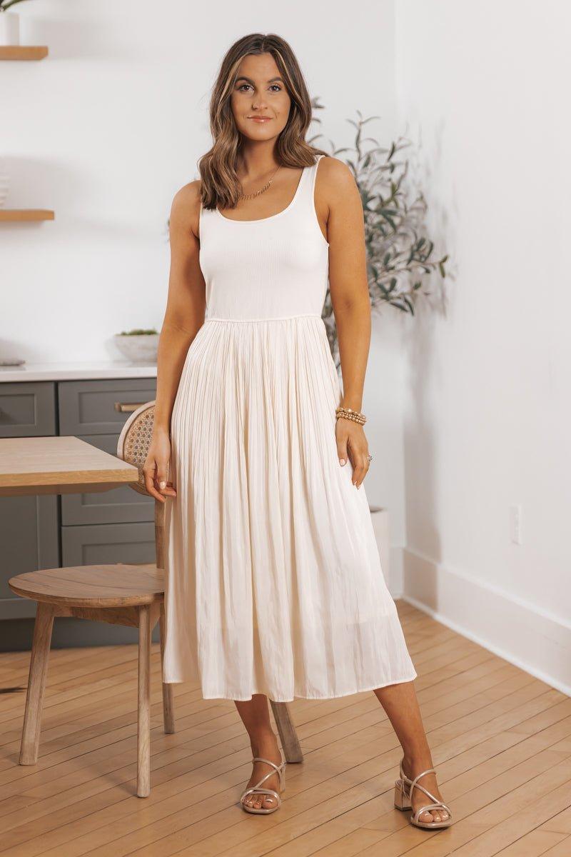 Scoop Neck Pleated Skirt Midi Tank Dress Female Product Image