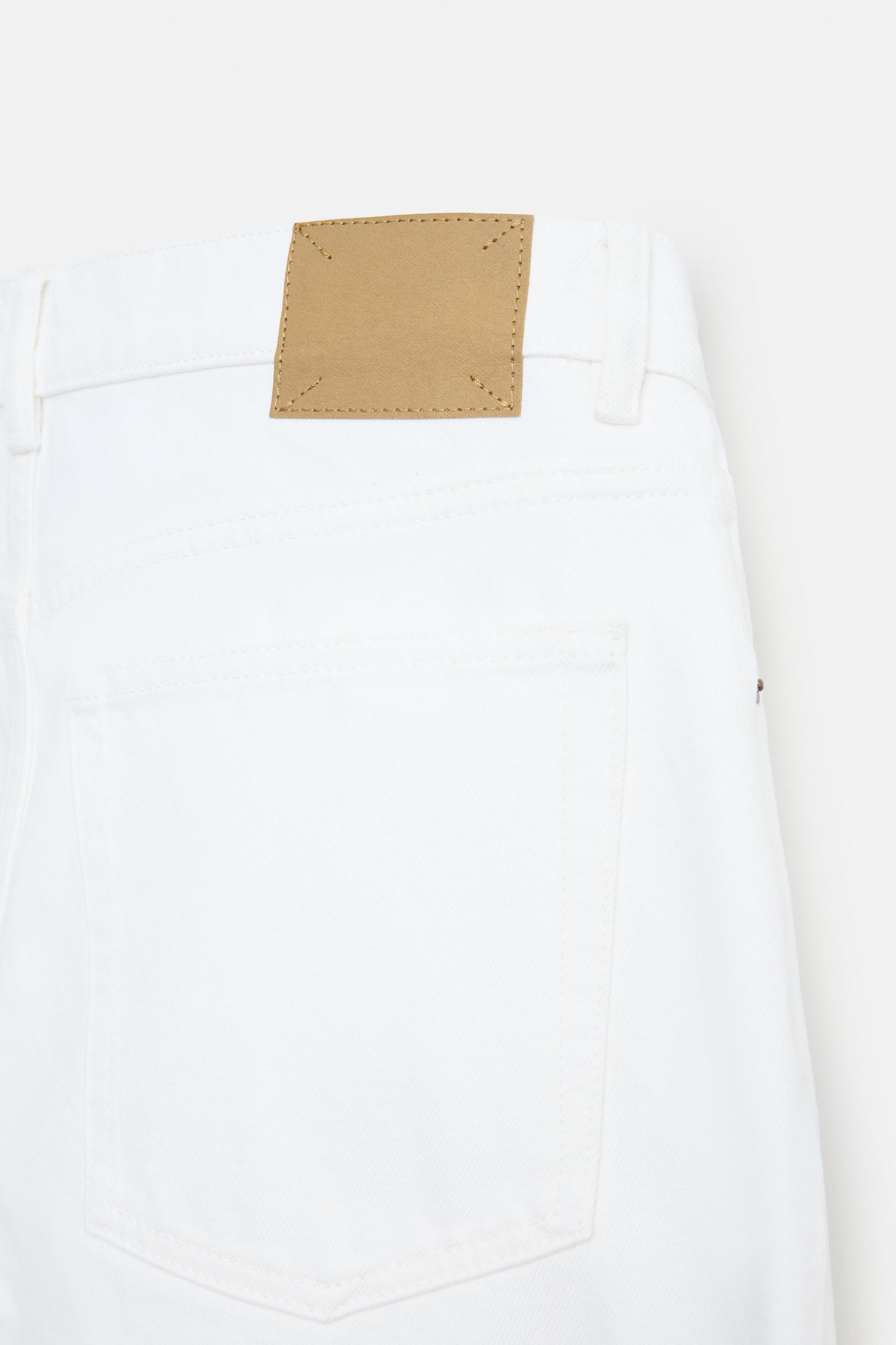 SLIM FIT JEANS Product Image