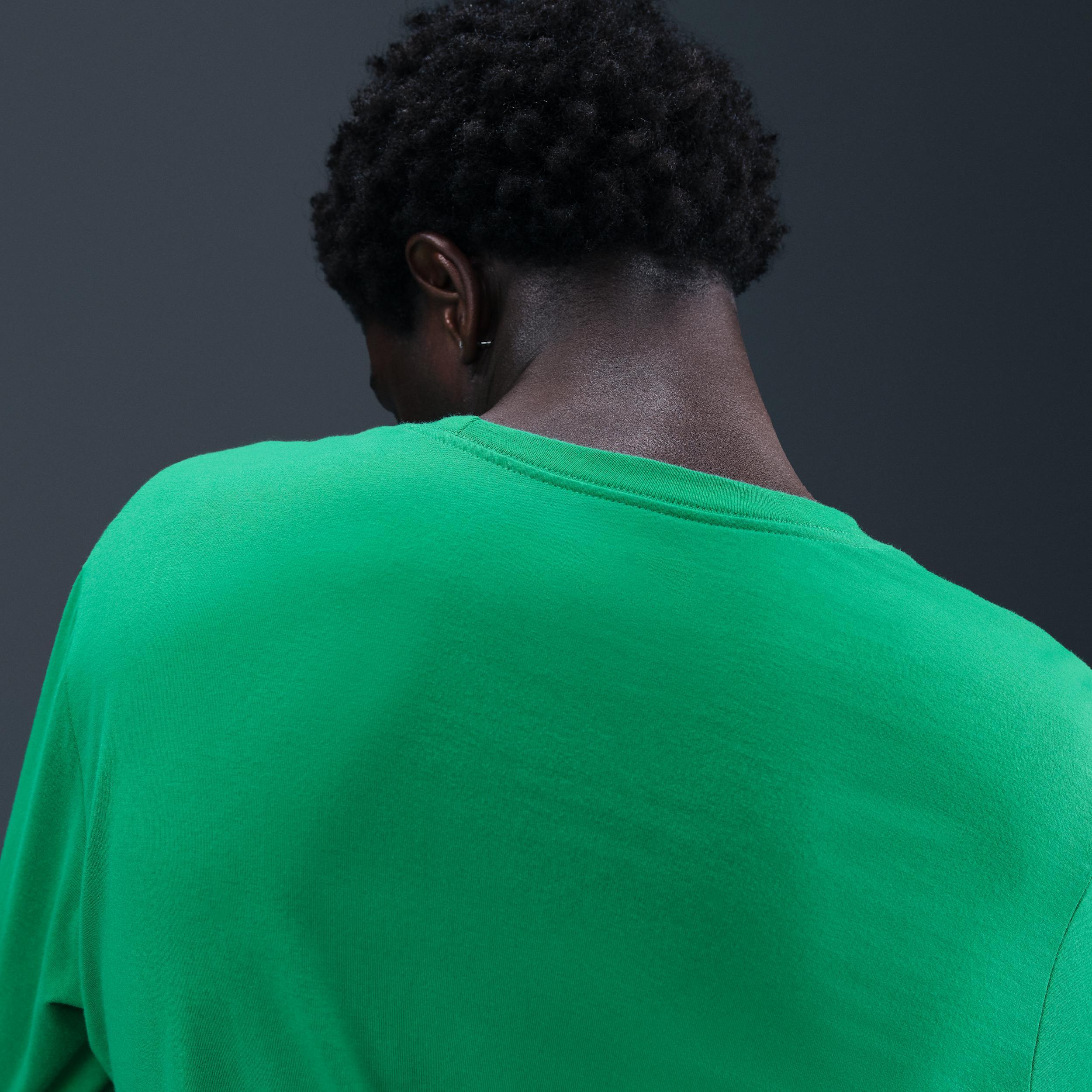 Men's Nike Sportswear Club Long-Sleeve T-Shirt Product Image