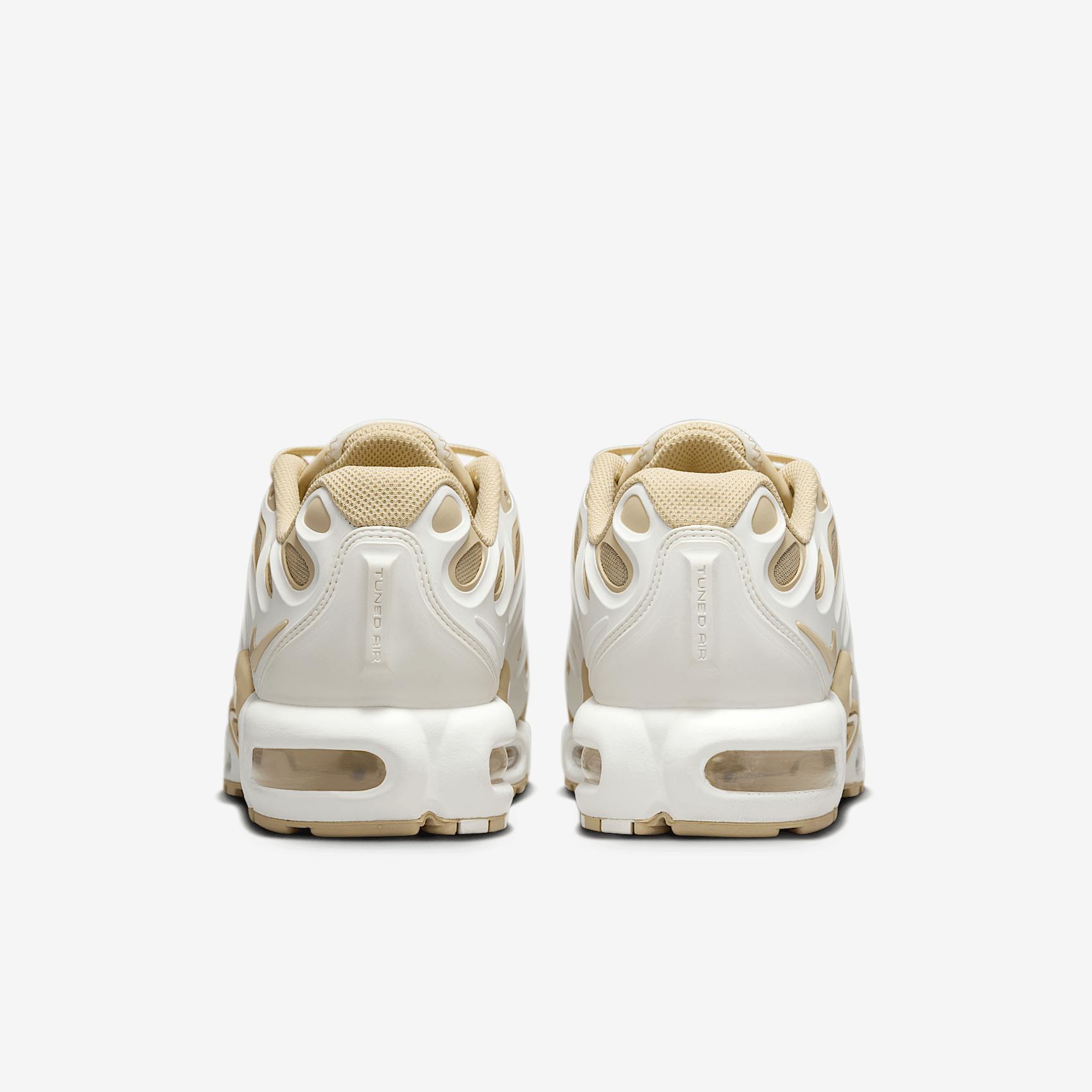 Nike Women's Air Max Plus Drift Shoes Product Image