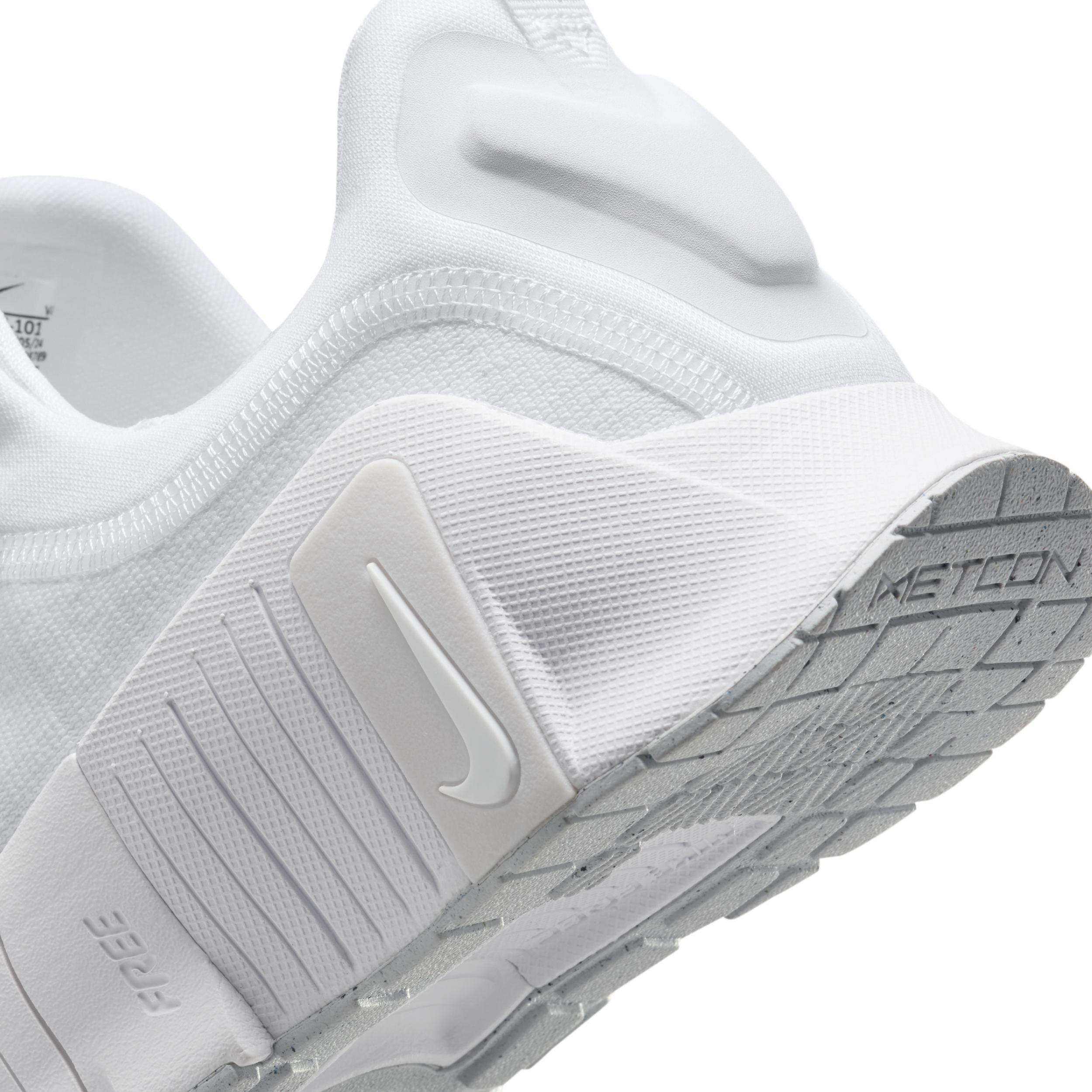 Nike Womens Free Metcon 6 Sneakers Product Image