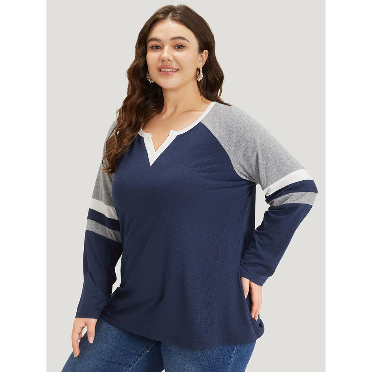 Plus Size Colorblock Contrast Notched Patchwork Raglan Sleeve T-shirt Scarlet Women Casual Contrast Striped Notched collar Dailywear T-shirts BloomChic 26/4X Product Image