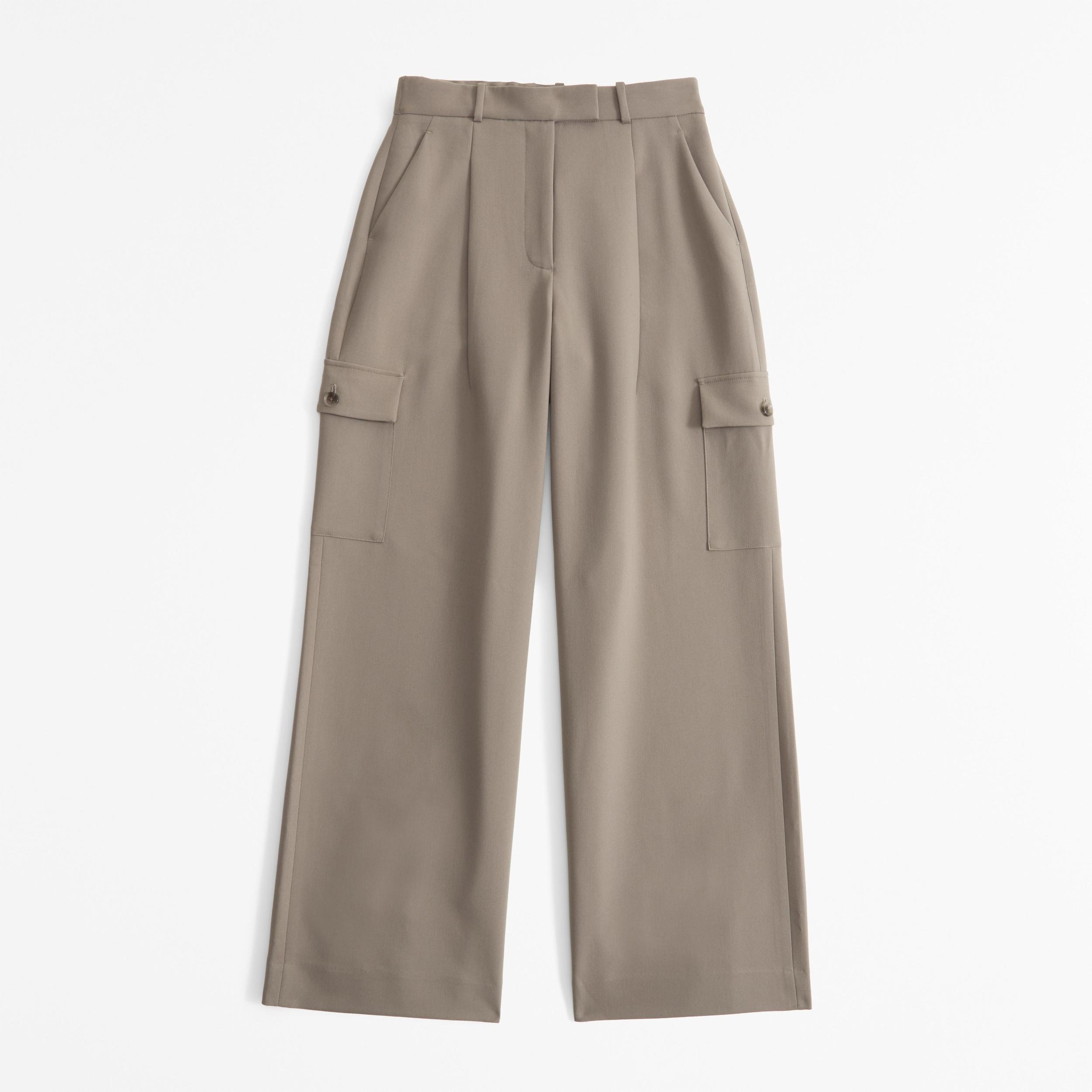 Curve Love A&F Harper Tailored Ultra Wide Leg Cargo Pant Product Image