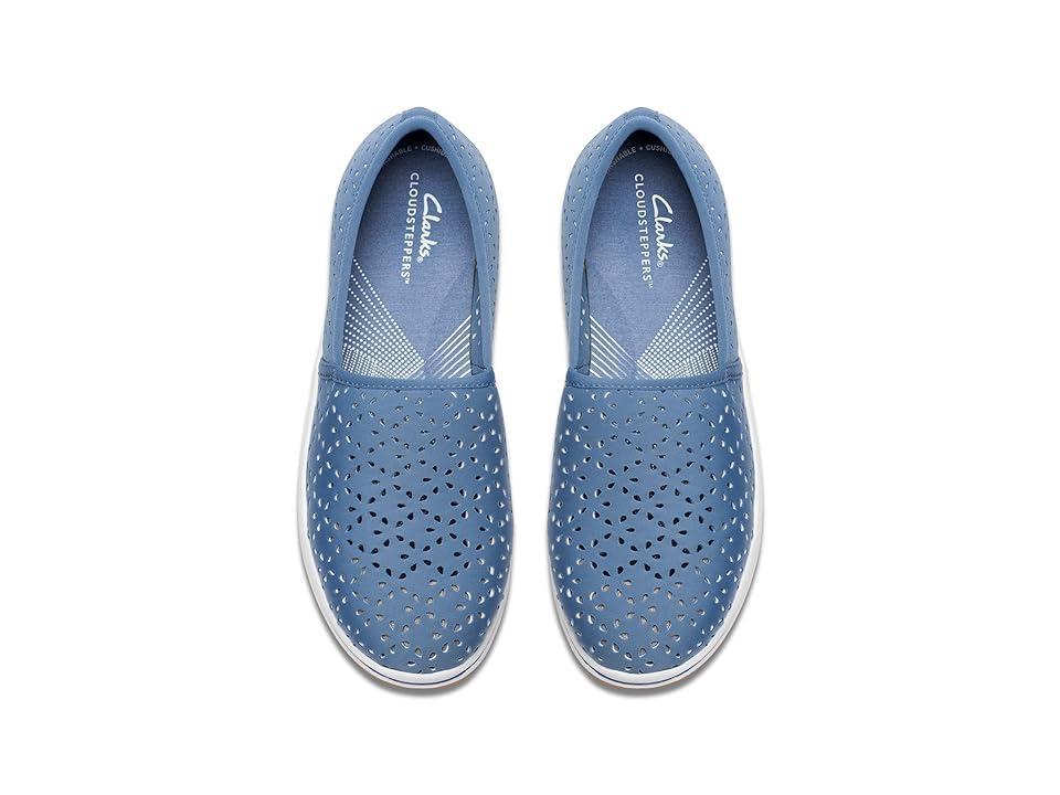Clarks Breeze Emily (Cherry Textile) Women's Shoes Product Image
