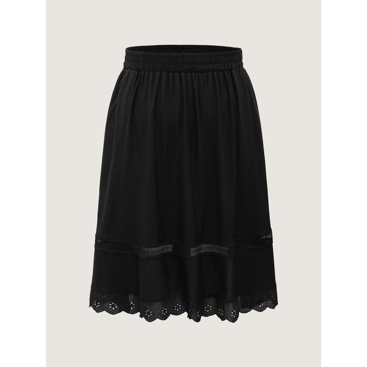 Plus Size Shirred Lace Trim Pleated Midi Skirt Women Pureblack Loose No stretch Side seam pocket Work Skirts BloomChic 28/5X Product Image