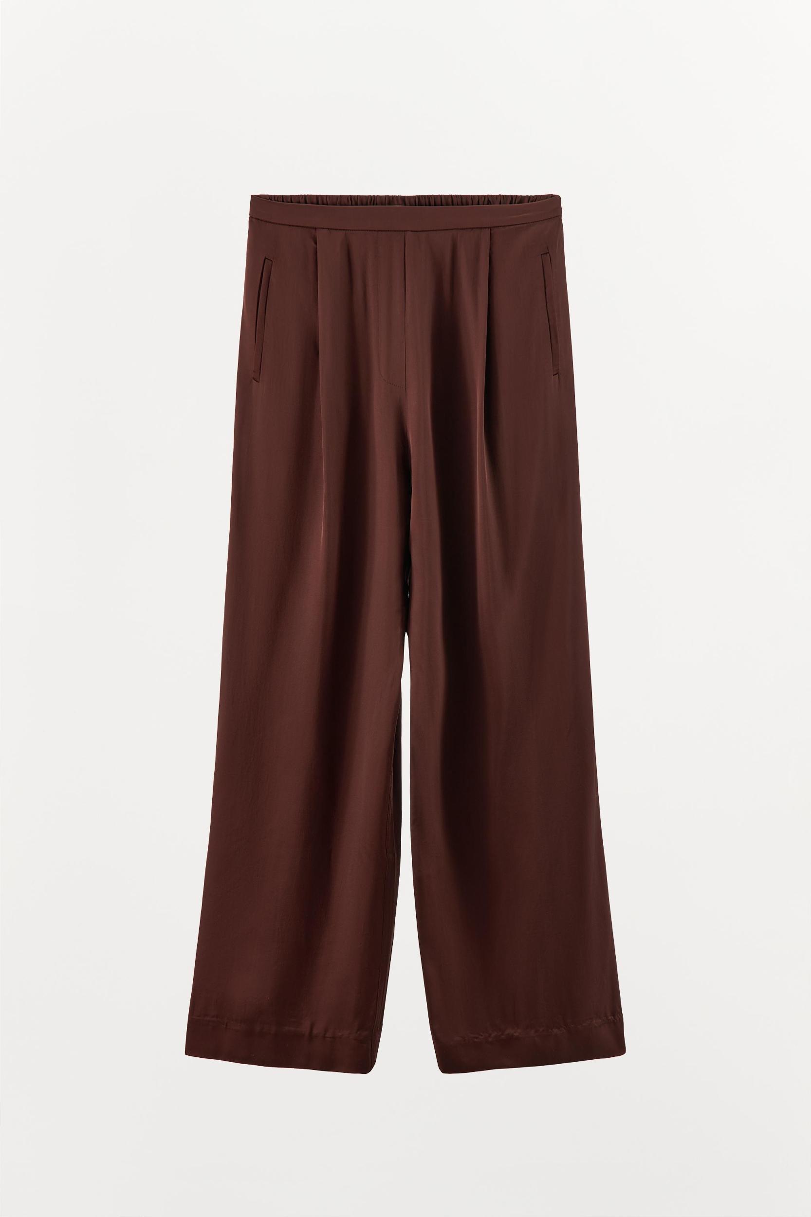 FLOWY SATIN PLEATED PANTS Product Image