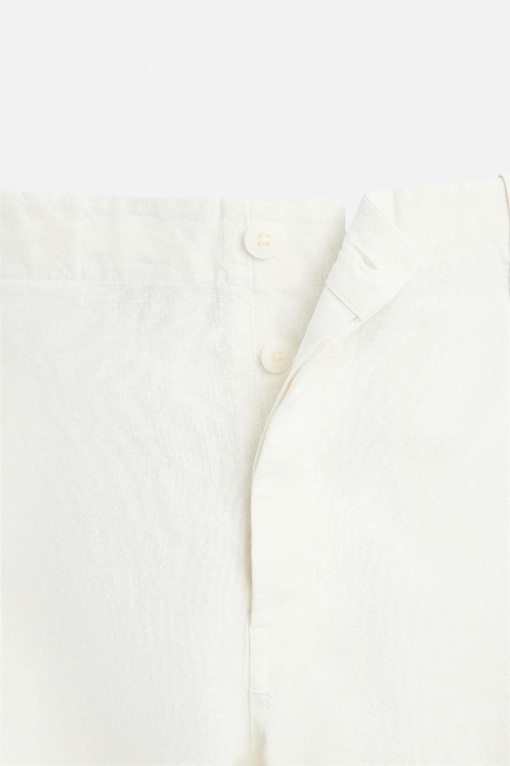 CARGO SHORTS Product Image