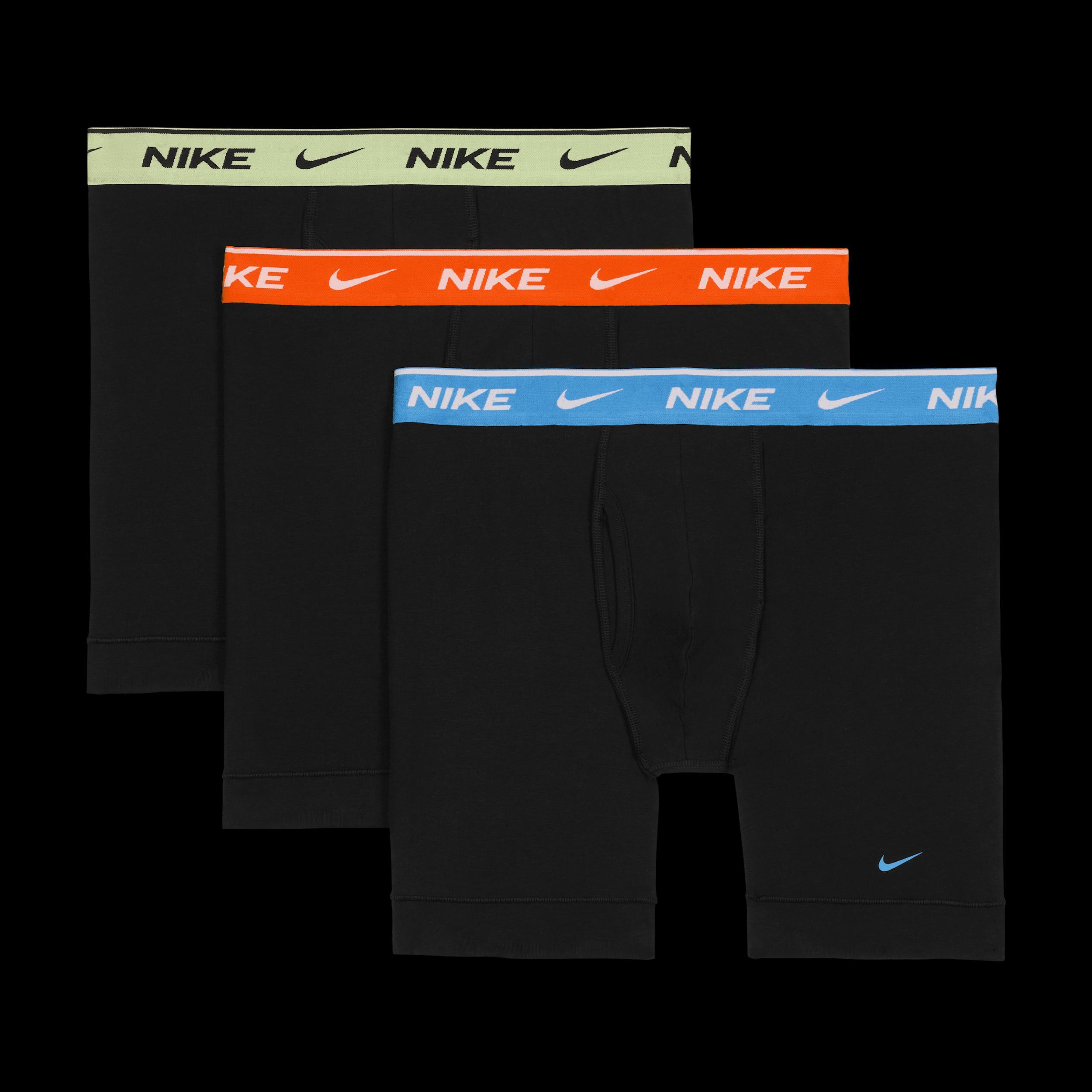 Nike Men's Dri-FIT Essential Cotton Stretch Boxer Briefs (3-Pack) Product Image