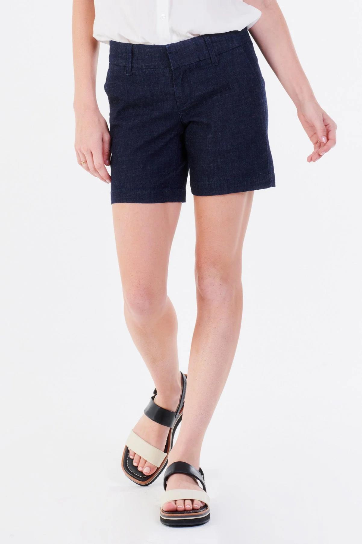 South Hampton Shorts Product Image