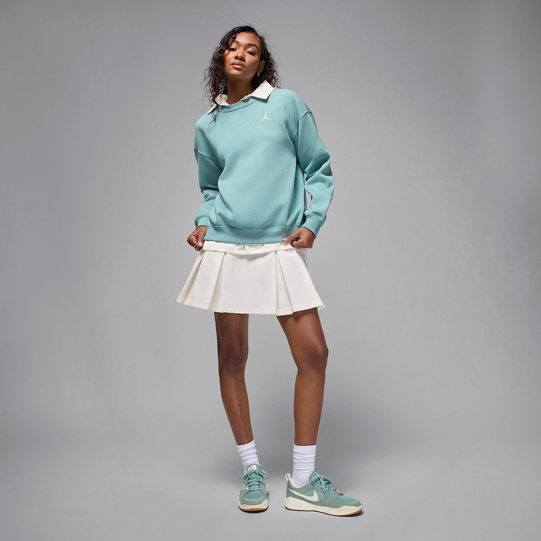 Women's Jordan CMFT Era Shoes Product Image