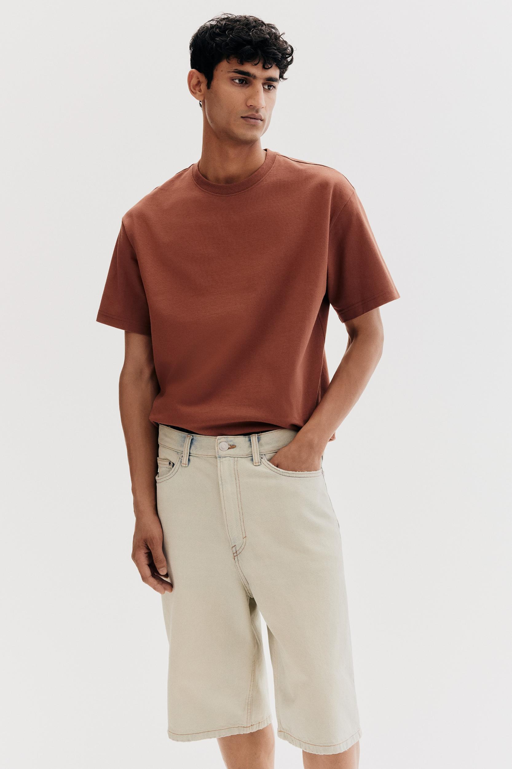Loose Fit T-shirt Product Image