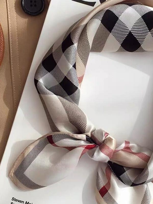 Square Vintage Plaid Scarf Product Image