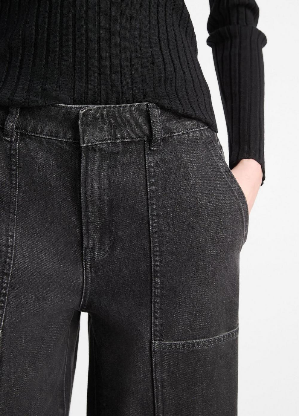 Womens Cotton Mid-Rise Utility Wide Crop Pant, Washed Black, Size 28 Vince Product Image