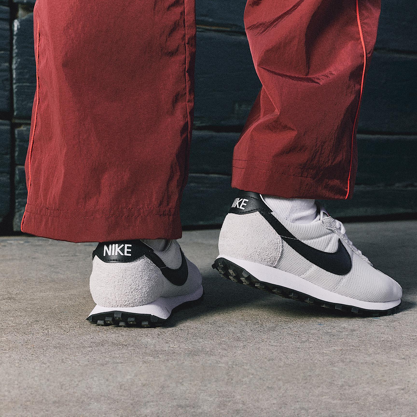 Nike Women's LD-1000 Shoes Product Image