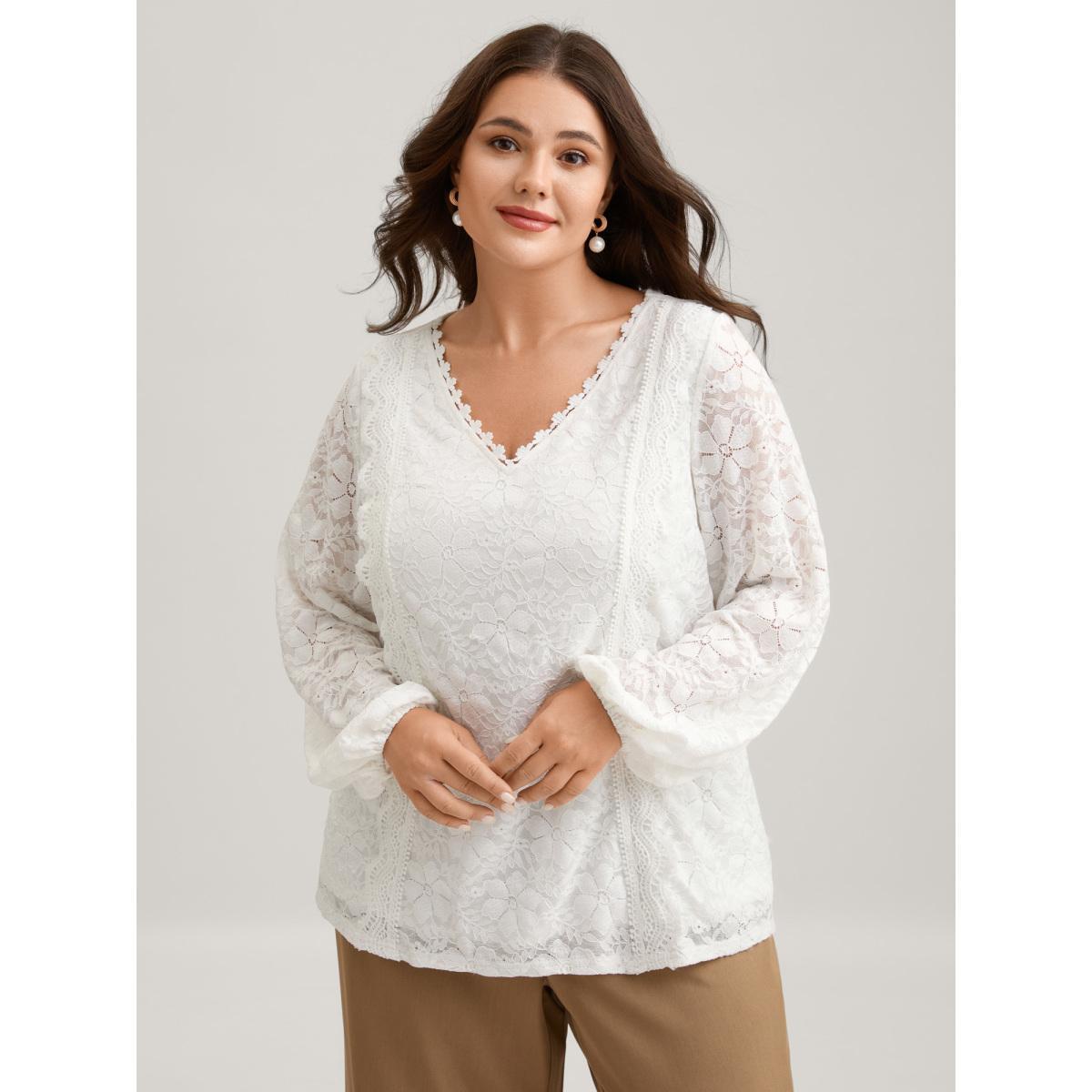 Plus Size WhiteSmoke Stretchy Floral Lace V-Neck Blouse Women Extra Long Sleeve V-neck Everyday-Elegant Blouses BloomChic 30/6X Product Image