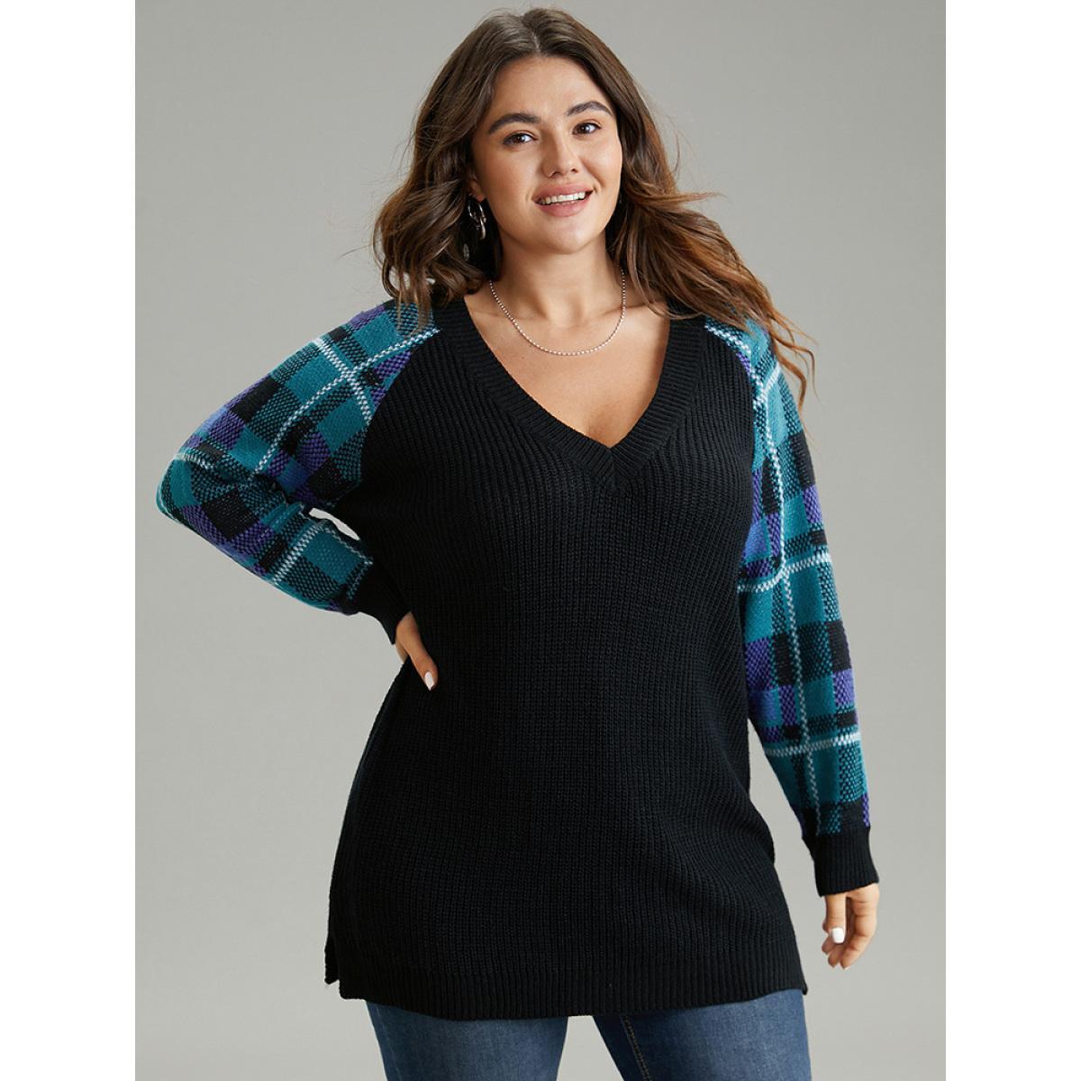 Plus Size Plaid Patchwork Split Side Raglan Sleeve Pullover Black Women Casual Loose Long Sleeve V-neck Dailywear Pullovers BloomChic 14-16/1X Product Image